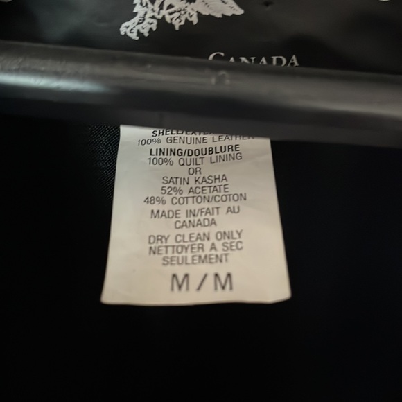 CANADIAN leather motorcycle jacket - Fits Medium Large - PROUDLY Made in Canada - Picture 4 of 8